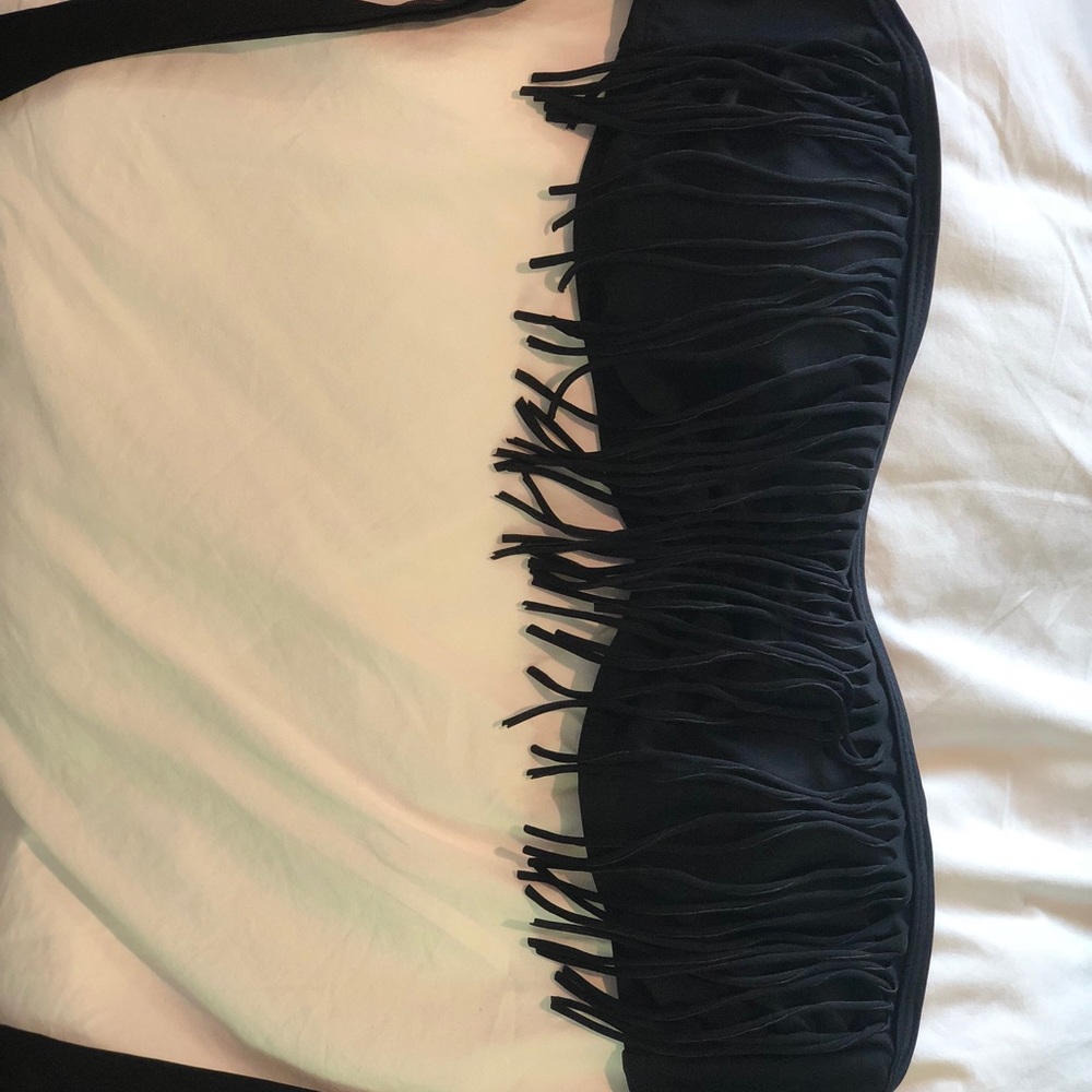 Black Bikini TOP - Picture 2 of 4